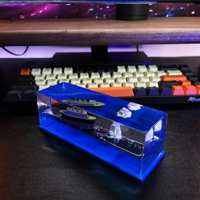 Creative Cruise Ship Fluid Drift Bottle - Mateo Starr