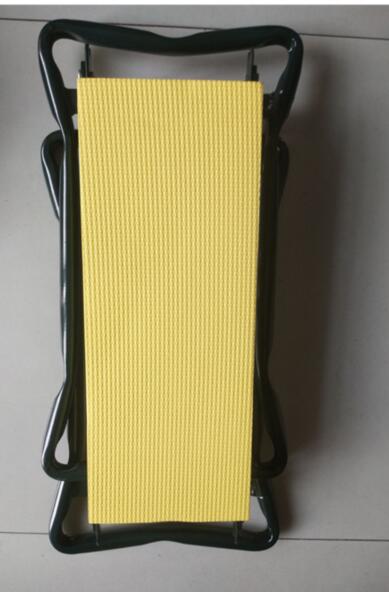 Garden Kneeler - Mateo Starr